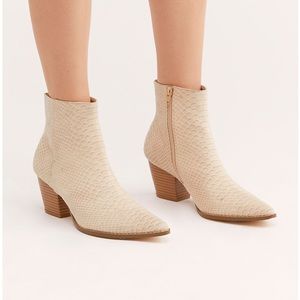 Vegan Going West Ivory Snakeskin booties snake